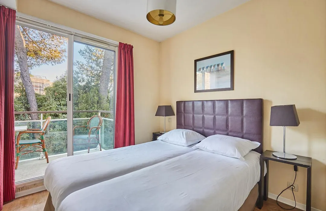 Appart'Hotel Odalys City - Antibes Olympe-1