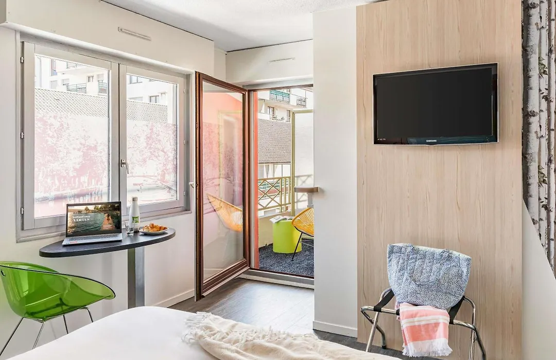 Ibis Styles Annecy Centre Gare-1