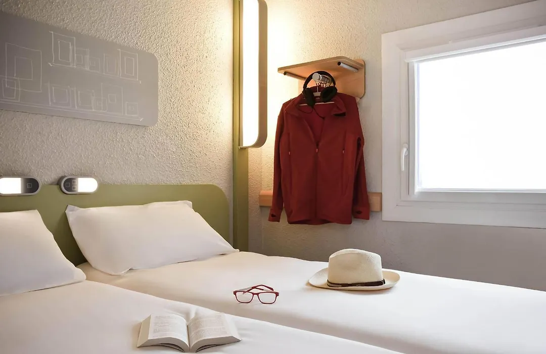 ibis budget Pontault Combault RN4 Marne La Vallée-1