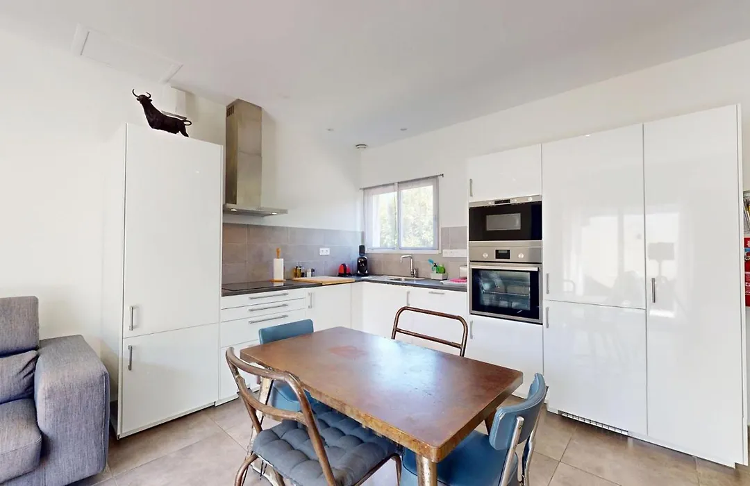 Casa Dina-1