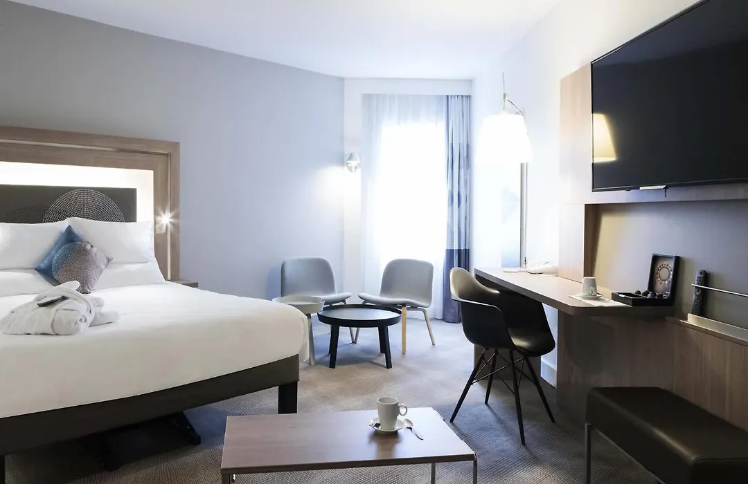Novotel Château de Versailles-1