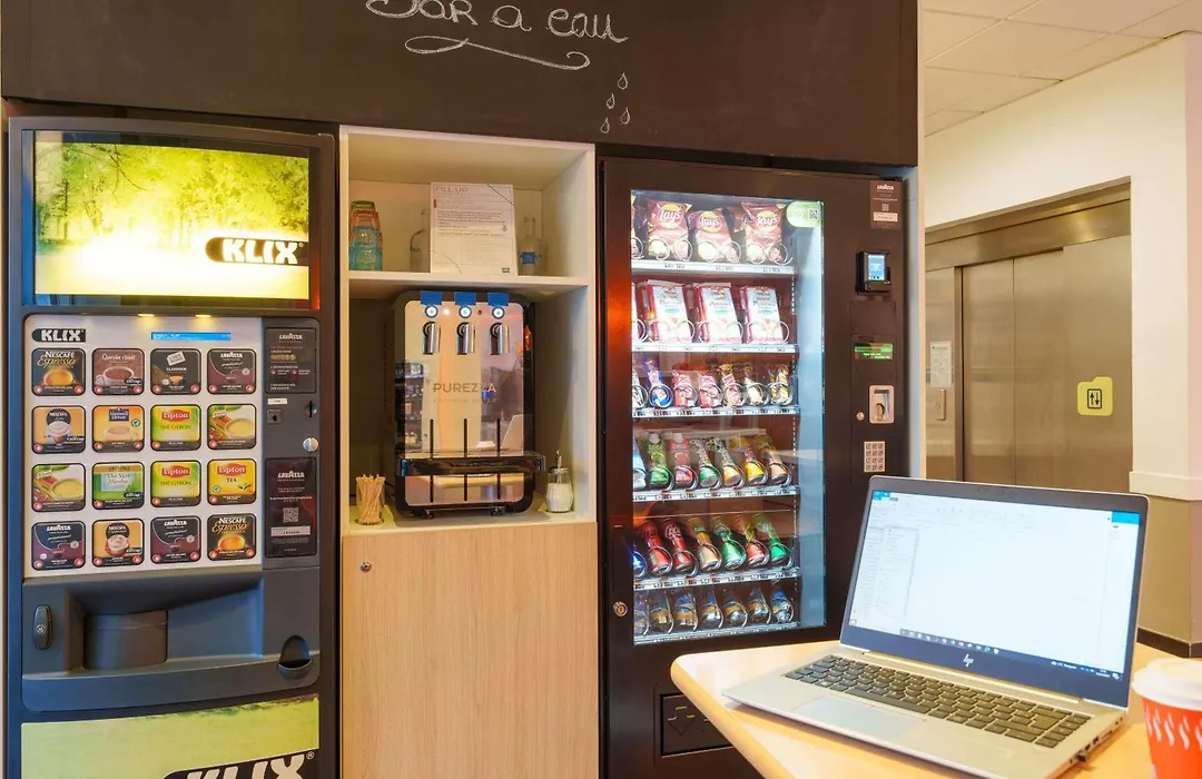 ibis budget Saint-Quentin Centre Gare-1