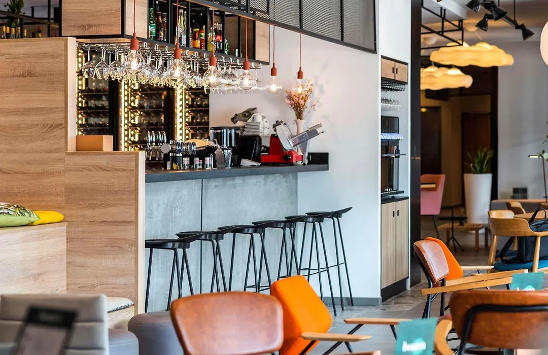 ibis Lyon Sud Oullins-1