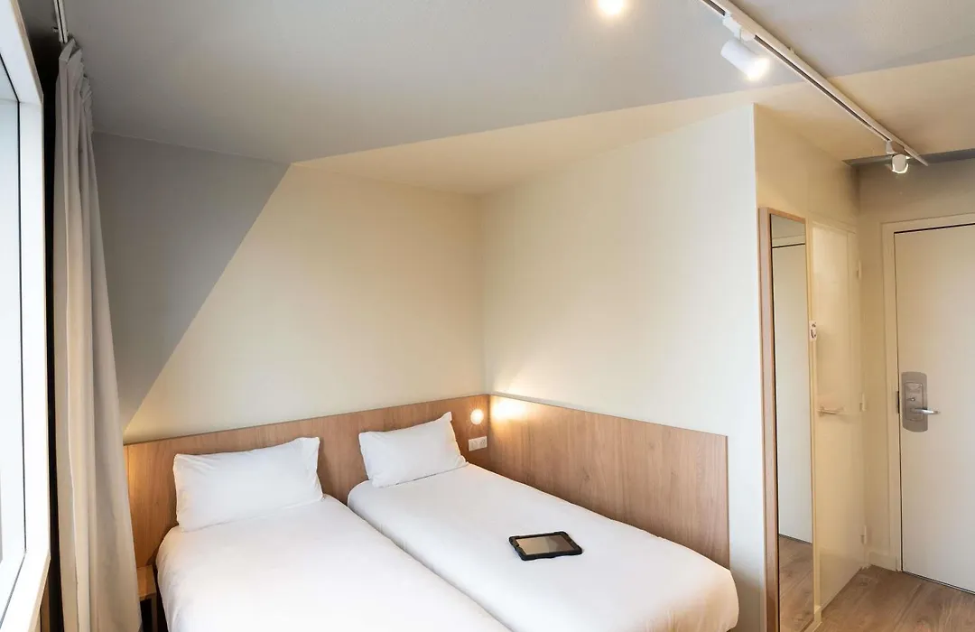 Hotel Ibis Budget Rennes Cesson-1