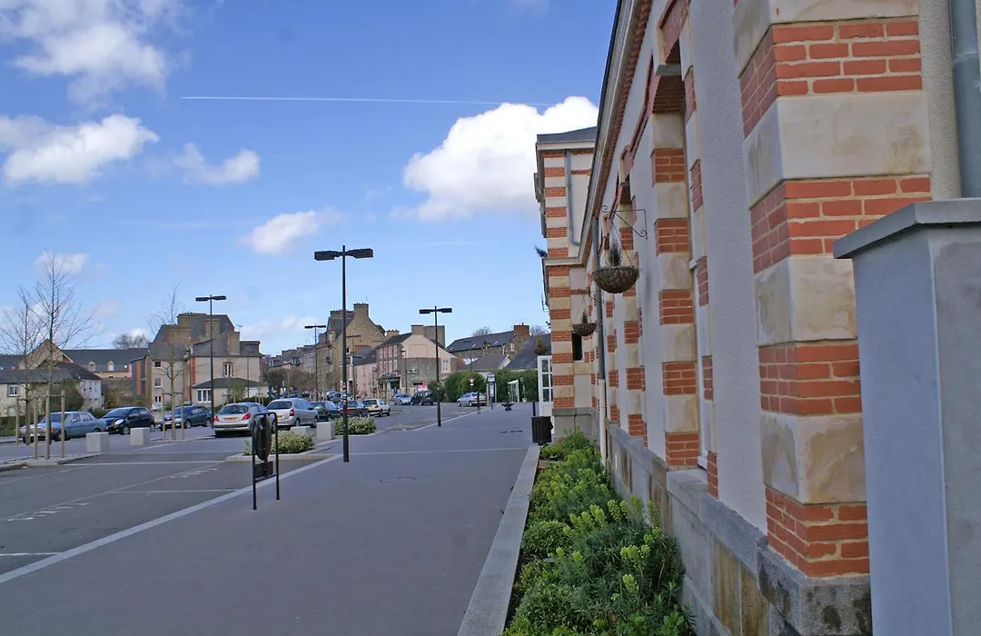 Hôtel MAEN-HIR Dol Gare-1