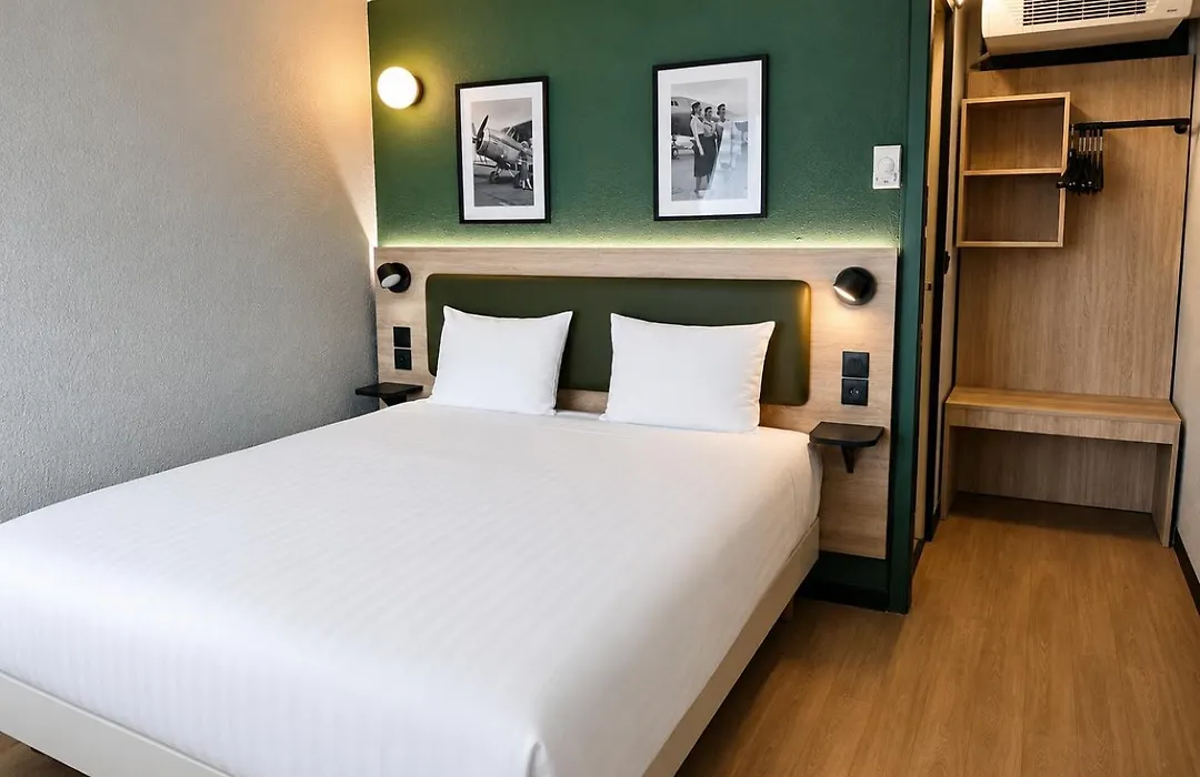 Kyriad Direct Le Bourget Gonesse-1