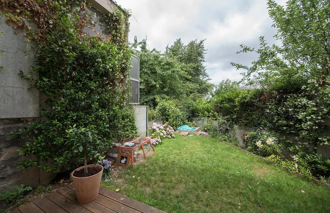 Veeve - Family Home In Issy-Les-Moulineaux-1