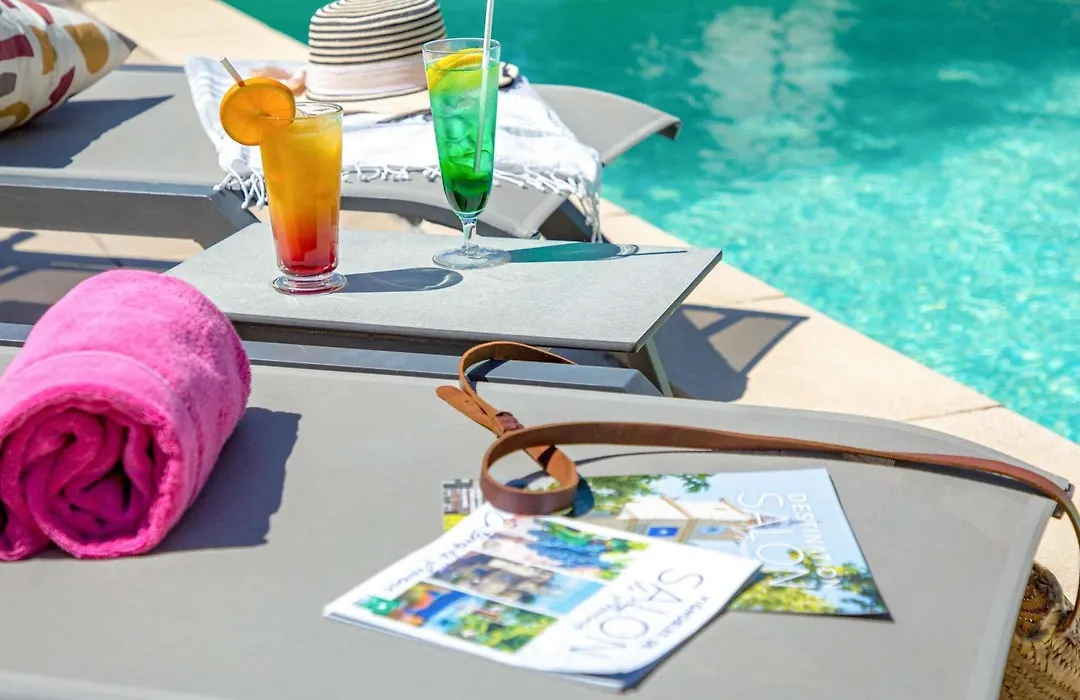 Ibis Salon De Provence-1