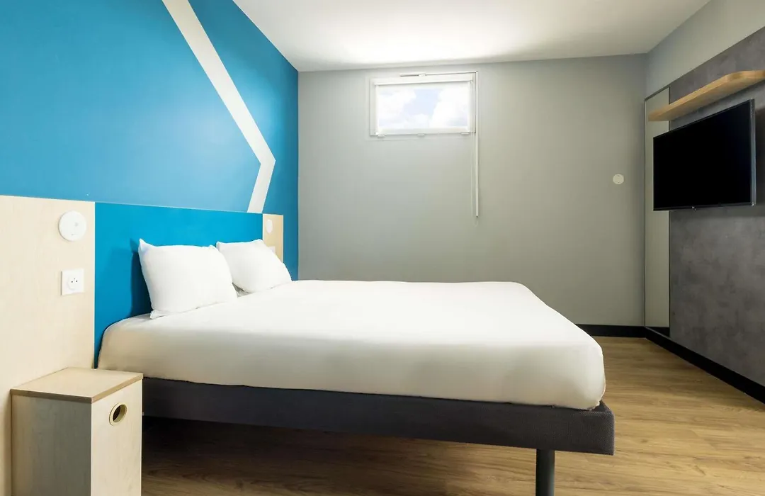 ibis budget Nanterre La Defense-1