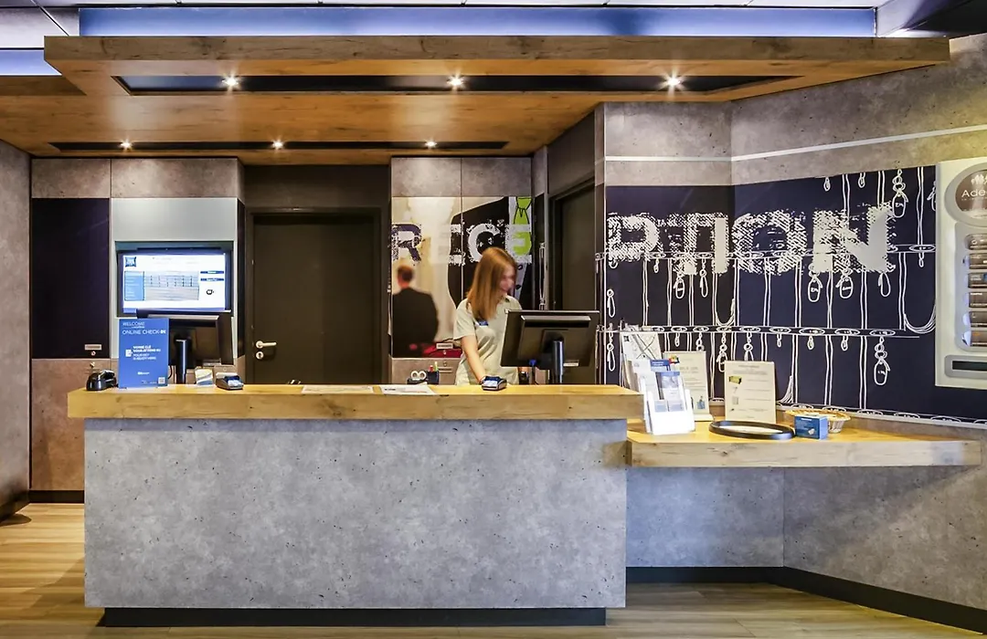 Ibis Budget Courbevoie Paris La Defense-1