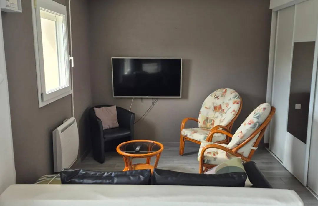 Agréable maison neuve, 5 personnes, piscine hors-sol privée du 15 juin à mi-septembre-1