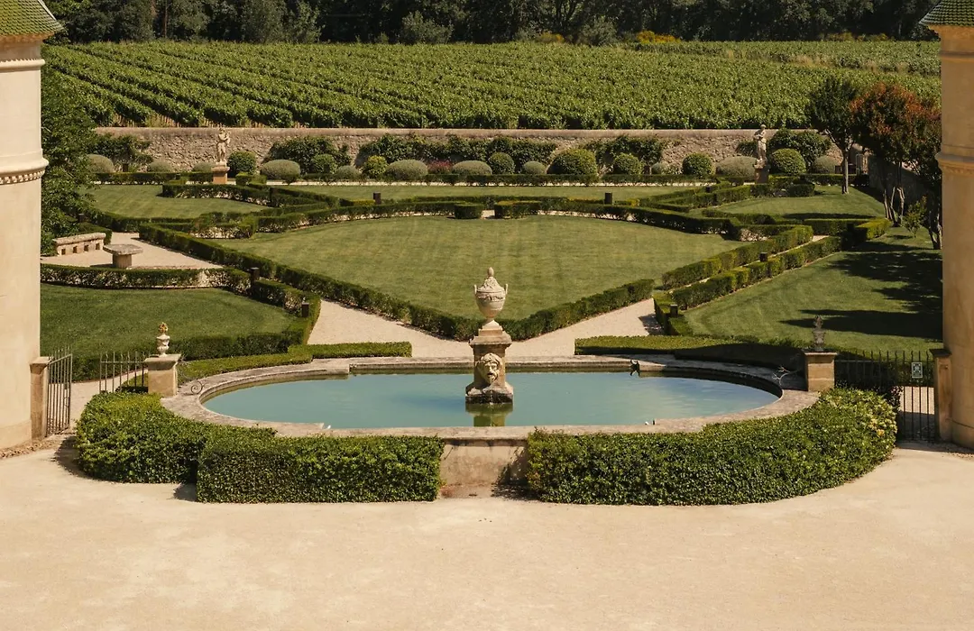 Chateau De Fonscolombe - Relais & Chateaux-1