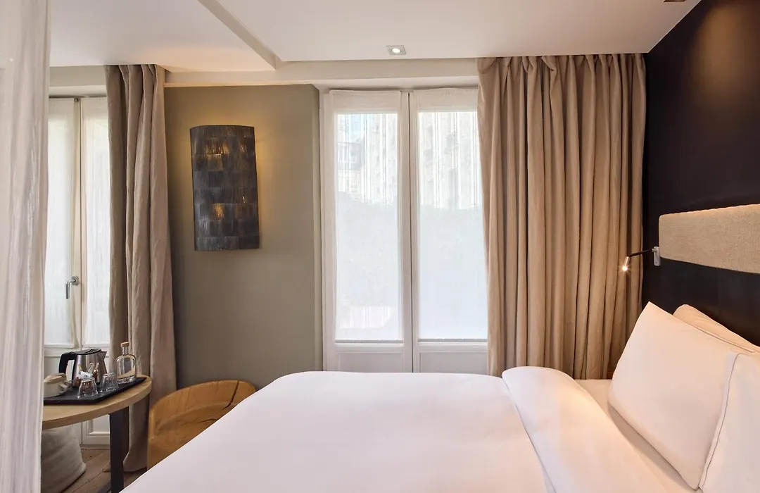 Hidden Hotel-1