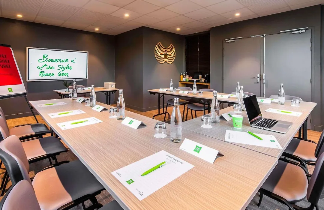 ibis Styles Rennes Cesson-1