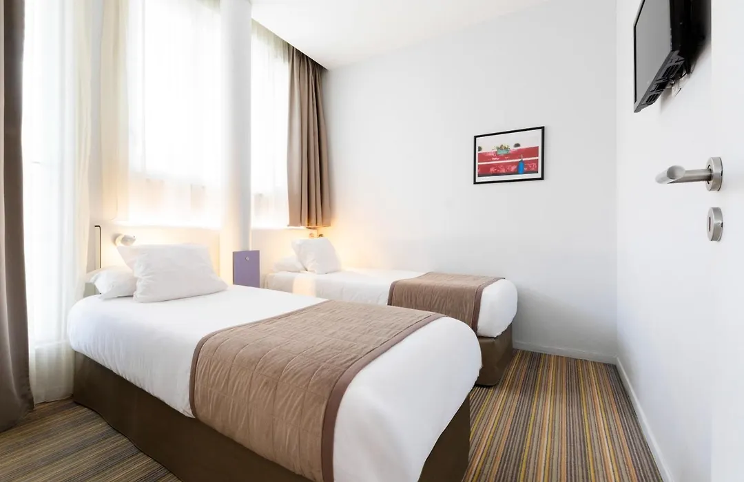 Privilege Appart Hotel Saint Exupery-1