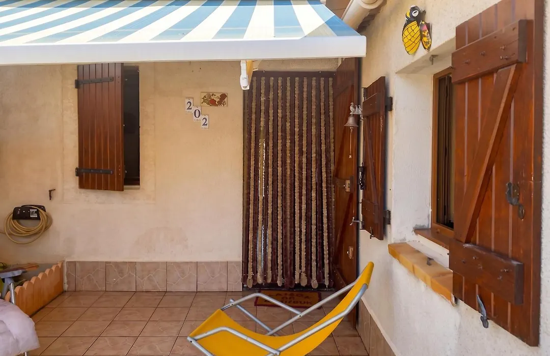 Maison charmante à Gruissan avec piscine partagée-1