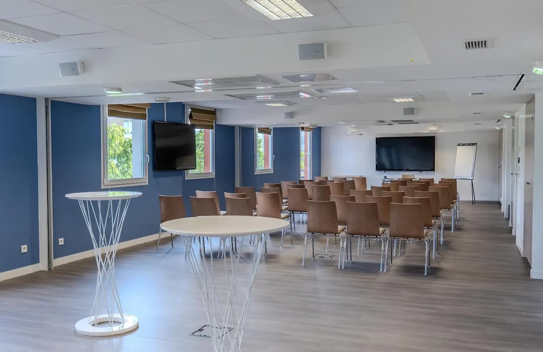 Best Western Plus Paris Velizy-1