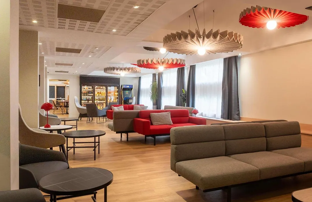 ibis Lyon Est Bron-1