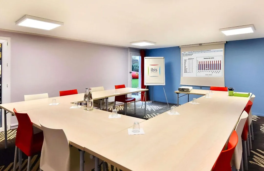Ibis Brest Kergaradec-1