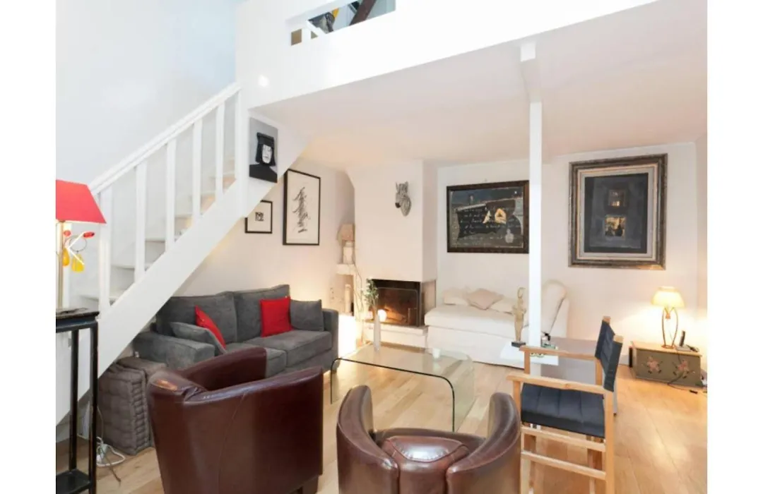 Beautiful 1 Bedroom Home In Paris-1