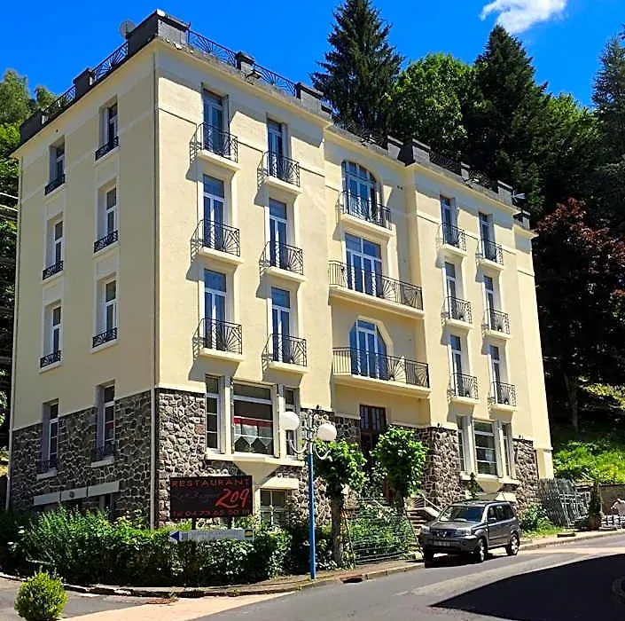 Le Pavillon-1