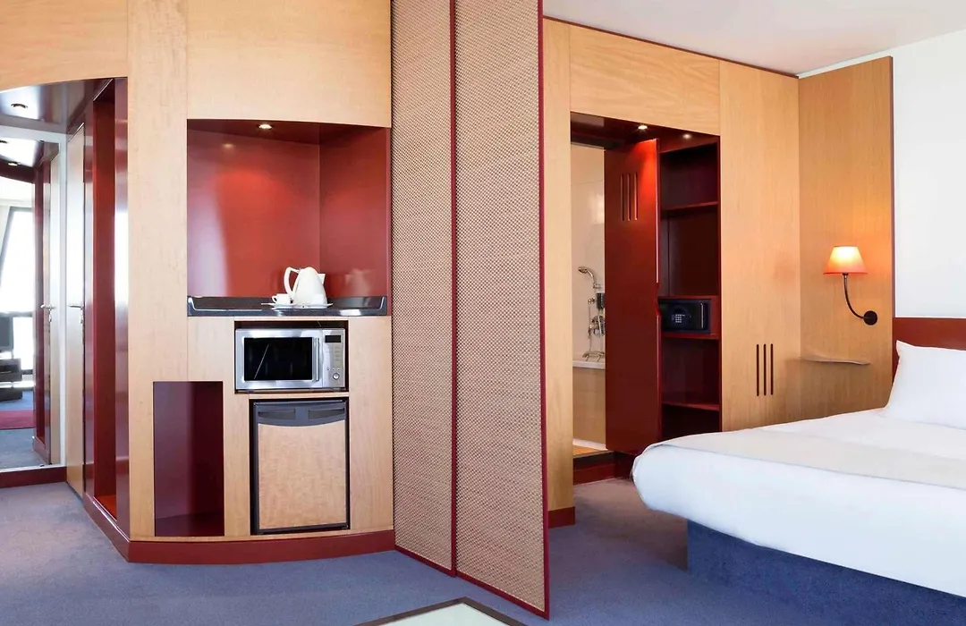 Novotel Suites Marseille Centre Euromed-1
