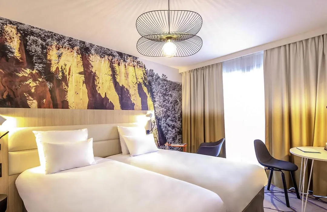 Mercure Cavaillon-1