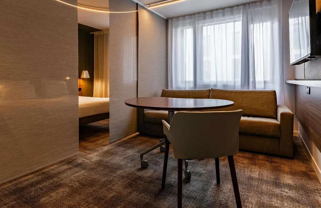 Novotel Suites Reims Centre-1