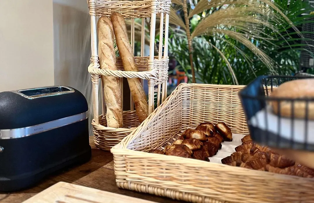 Ibis Budget Porte de Camargue-1