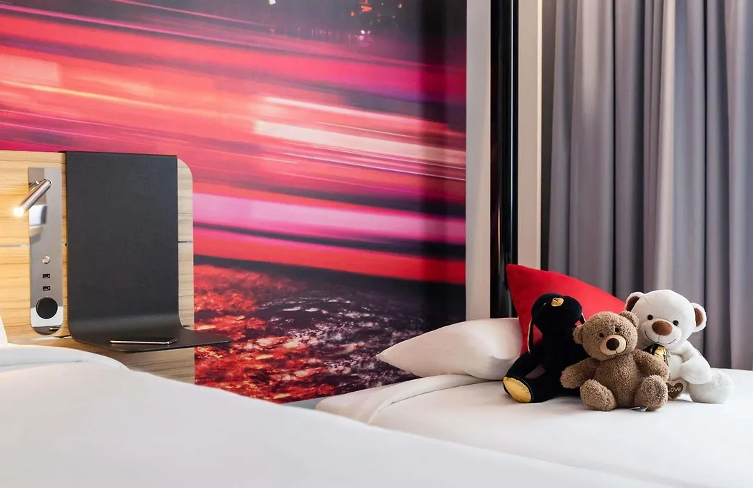 Novotel Bordeaux Centre Ville-1