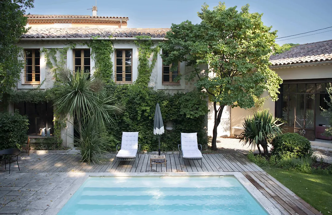 Maison Sumiane - Maison d hotes et locations avec piscine-1