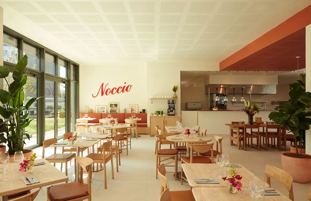 Okko Hotels Paris Rosa Parks-1