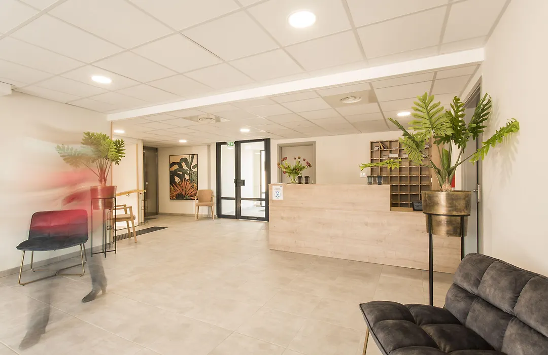 Zenao Appart'hotel Villeneuve les Avignon-1