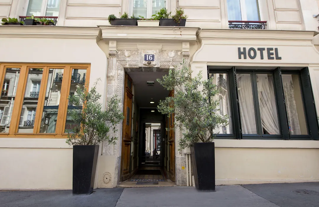 Hotel Montmartre - Nouvellement Renove-1