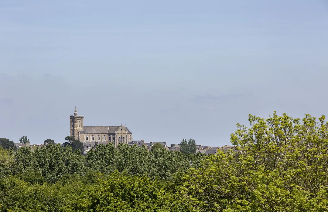 La Metairie Du Vauhariot - Chambres De Charme Spacieuses Avec Vue Mer - Piscine Interieure Chauffee-1