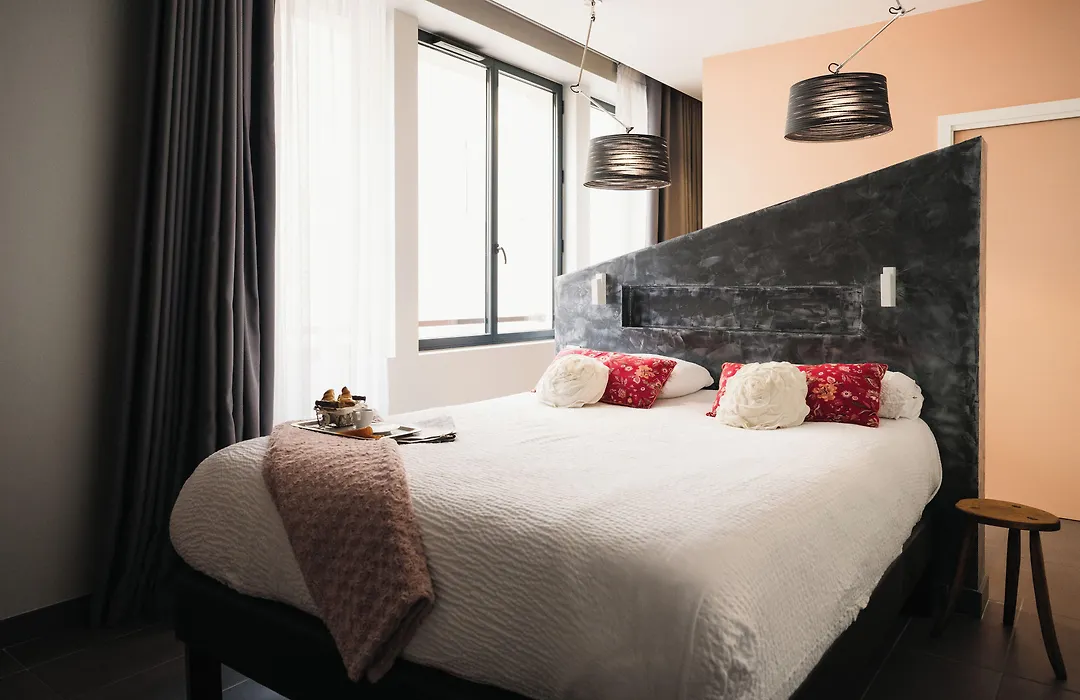 Urban Style Hotel Les Fleurines-1