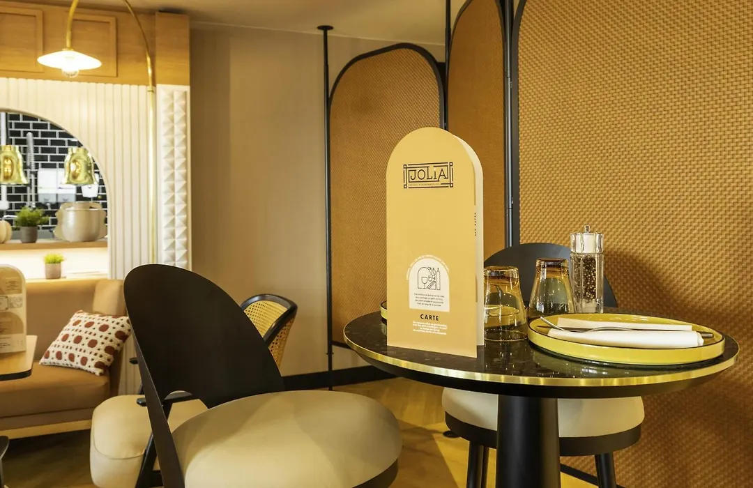 Novotel Paris Suresnes Longchamp-1