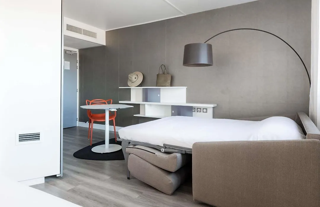 Novotel Suites Perpignan Centre - Grandes Suites & Confort Centre-Ville-1