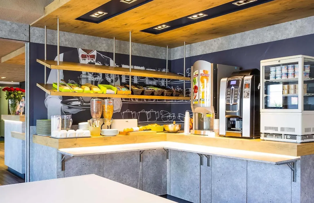 ibis Budget Pau Est-1