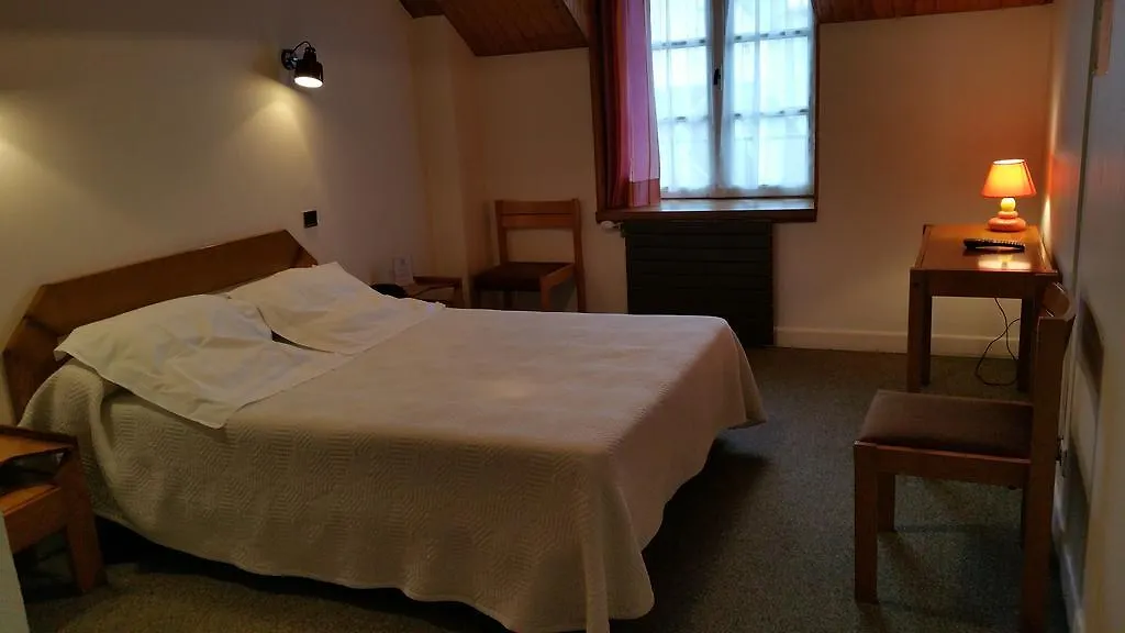 Hotel A Notre Dame-1