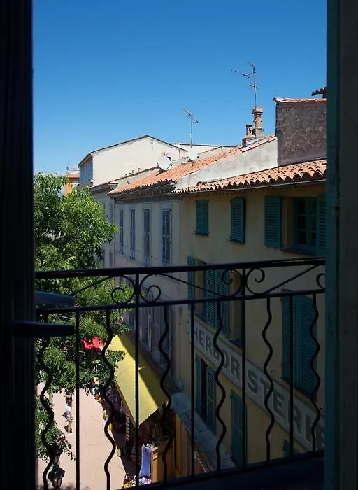 Rue Sade Bed & Breakfast-1