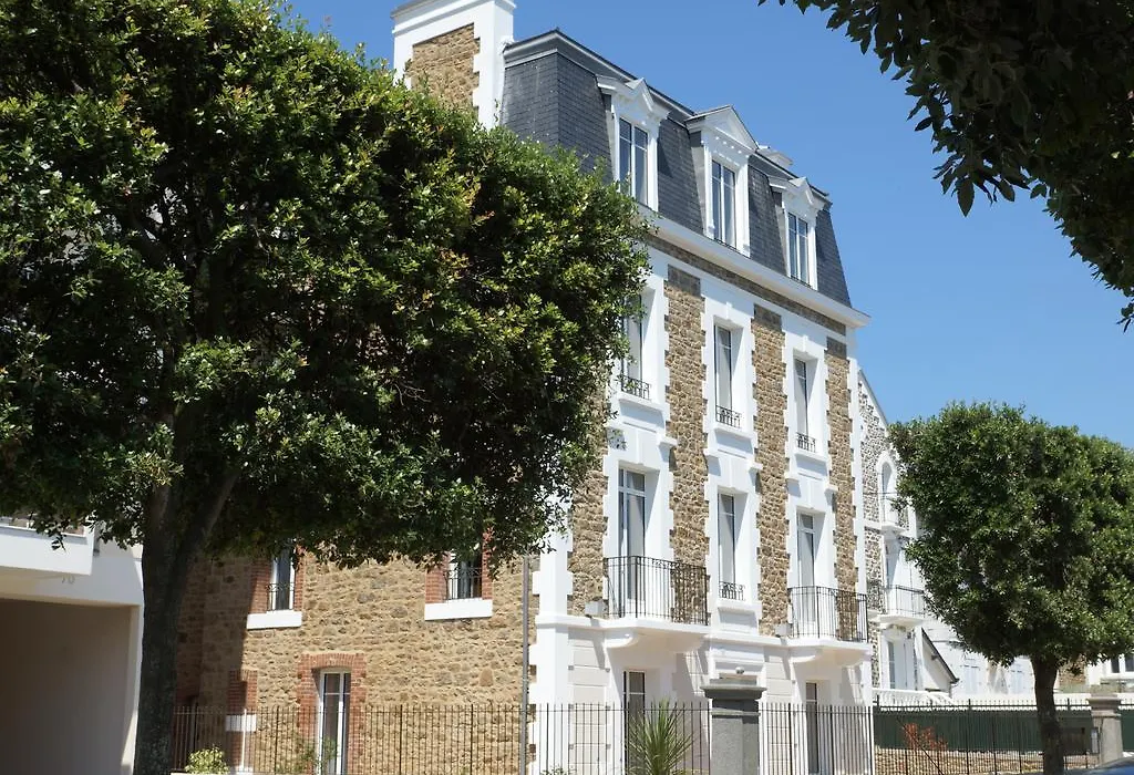 Villa Des Thermes-1