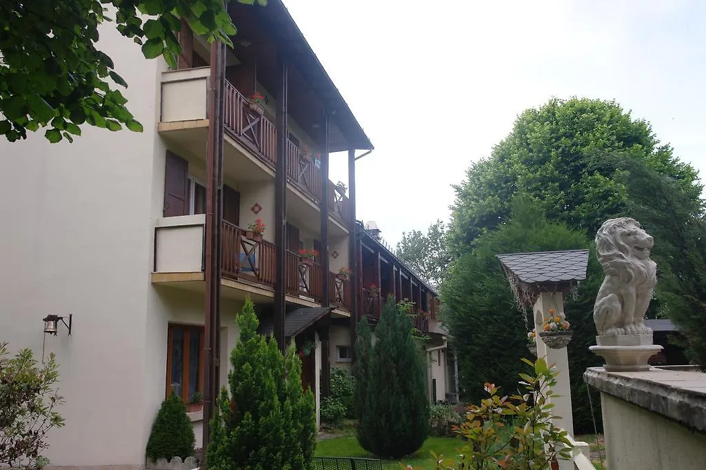 Hostellerie Saint Clément-1