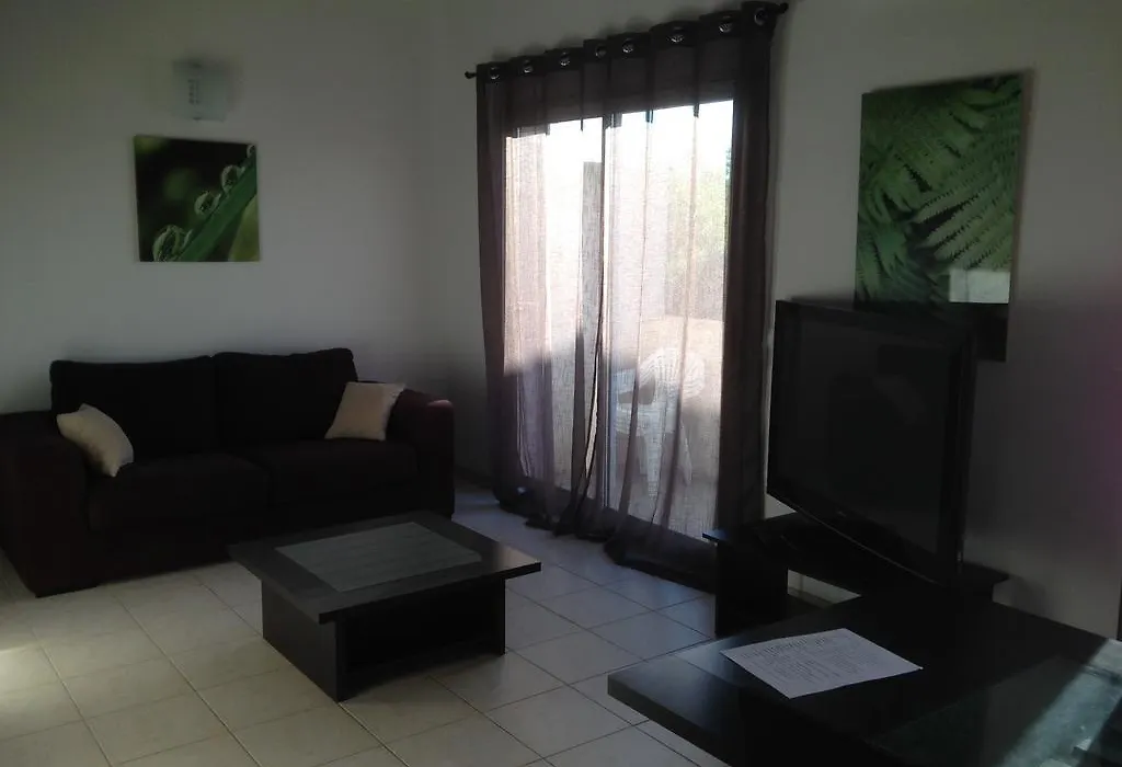 Appart'Hotel Et Chambres Essentiel Spa-1