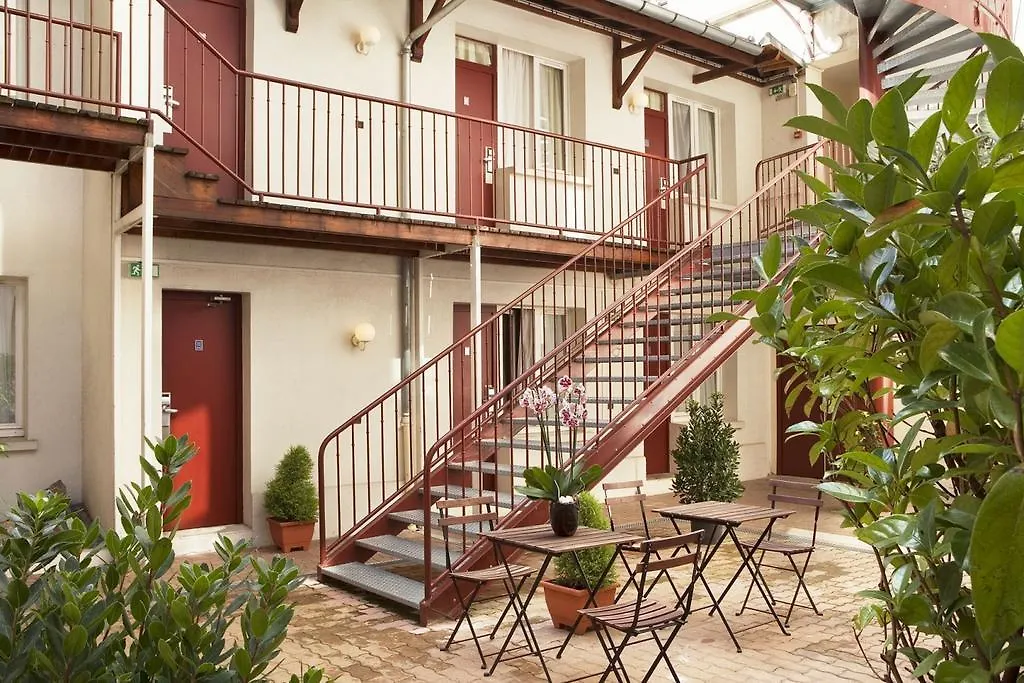 Hotel De L'Aqueduc-1