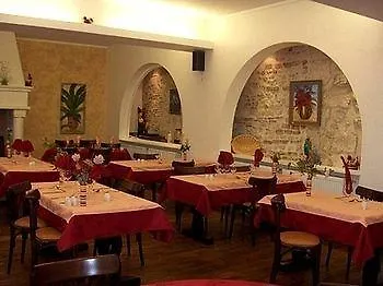 Auberge De La Tour-1