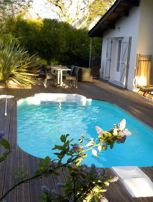 Villa Mogador Piscine et Balnéo-1