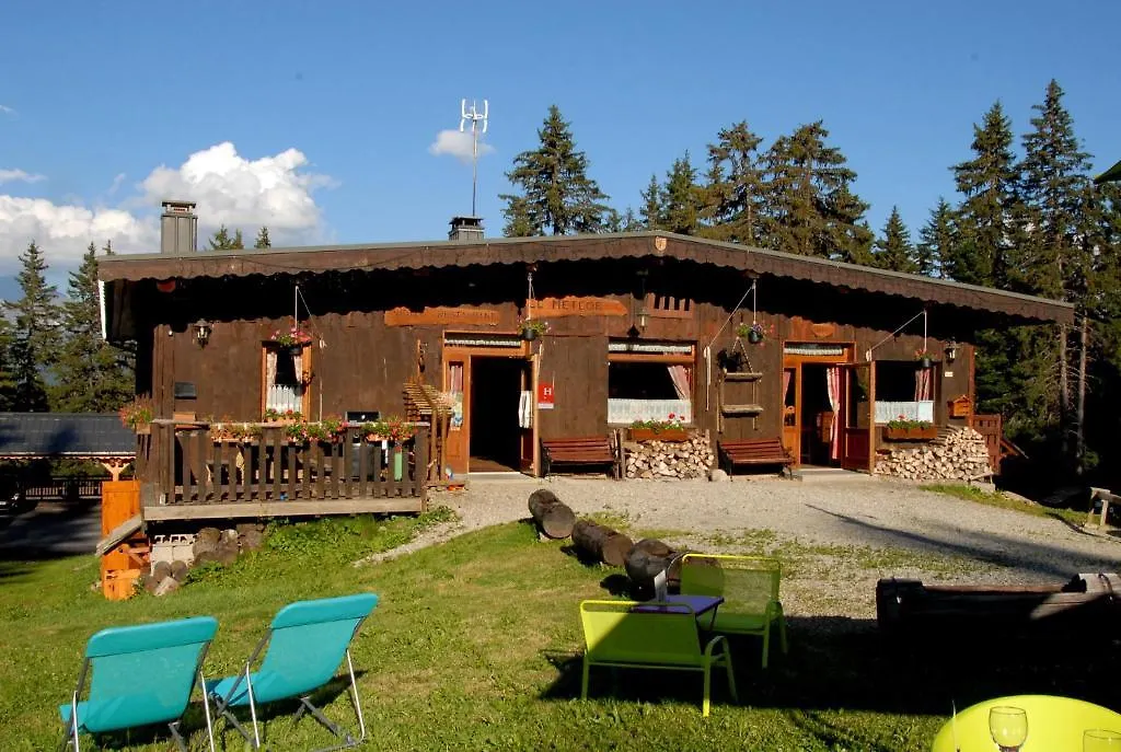 Hôtel Chalet Le Caribou-1