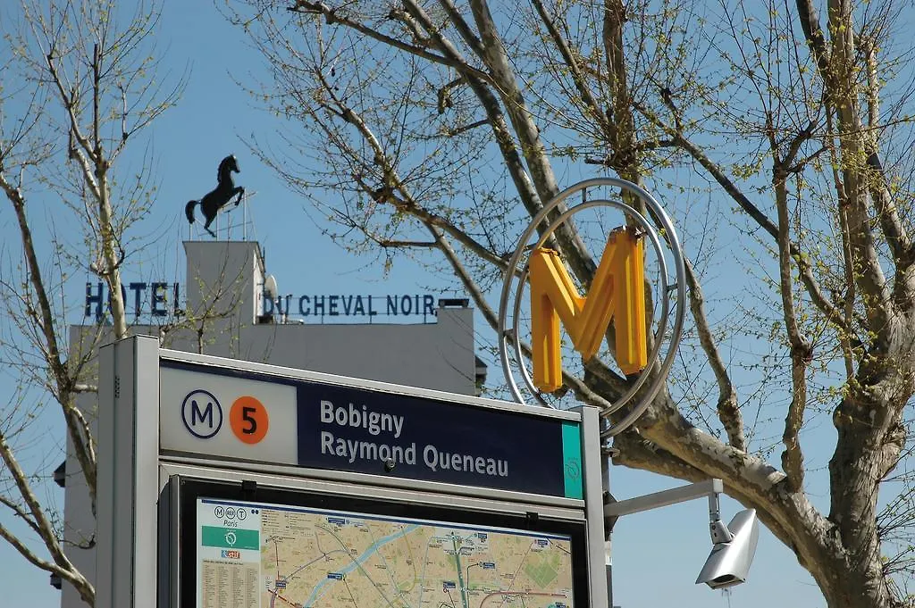 Le Cheval Noir Hotel Paris Pantin-1