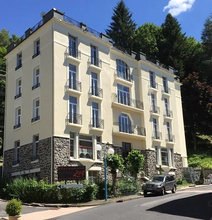 Le Pavillon-1